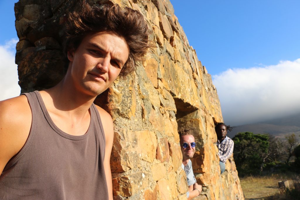 Ben Dey and the Concrete Lions: Malkoppe at Malkop